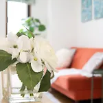 Elle\'S Shirokane Guest House